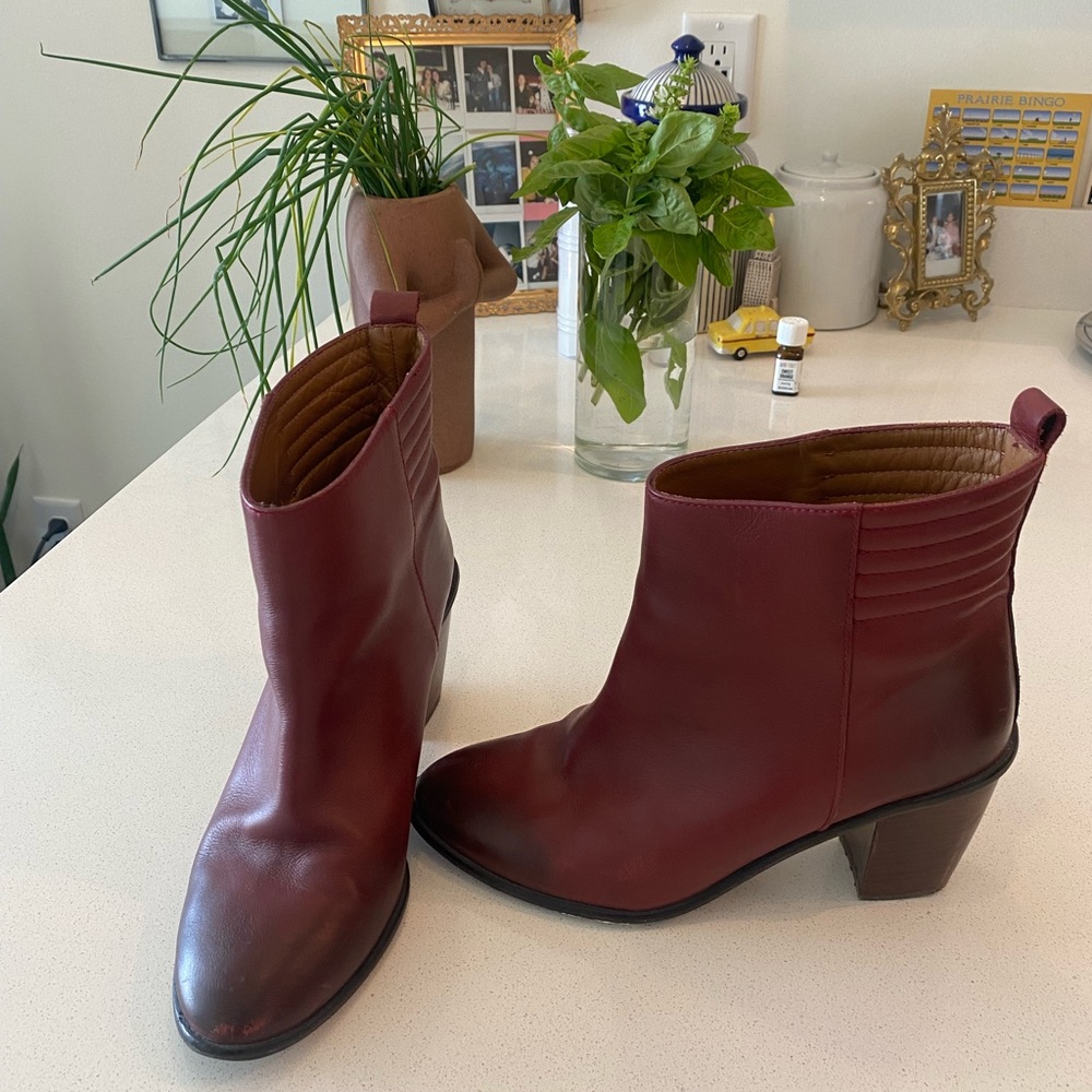 LUXURY HAND MADE LEATHER BOOTS